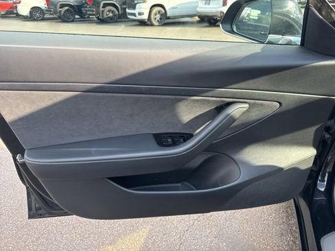Used 2020 Tesla Model 3 RWD image 8