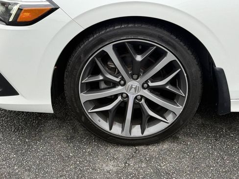 Used 2023 Honda Civic Touring image 14
