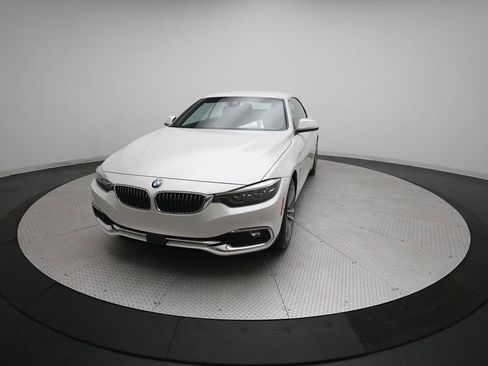 Used 2018 BMW 440i xDrive Convertible image 2