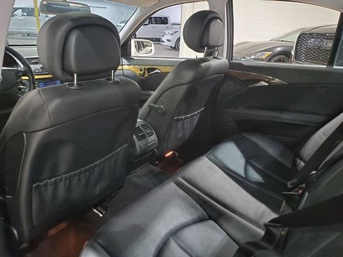 Used 2008 Mercedes-Benz E 350 Sedan image 25