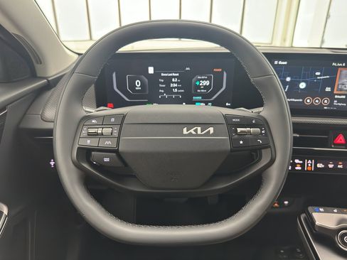 New 2025 Kia EV6 Wind image 21
