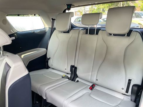 New 2026 Kia Carnival EX image 50