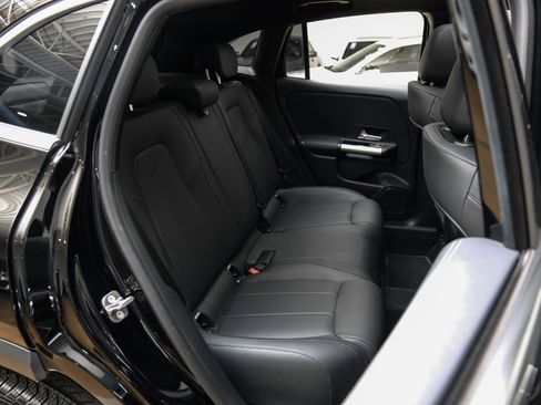 Used 2023 Mercedes-Benz GLA 250 image 41