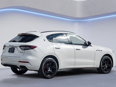 Certified 2022 Maserati Levante GT image 4