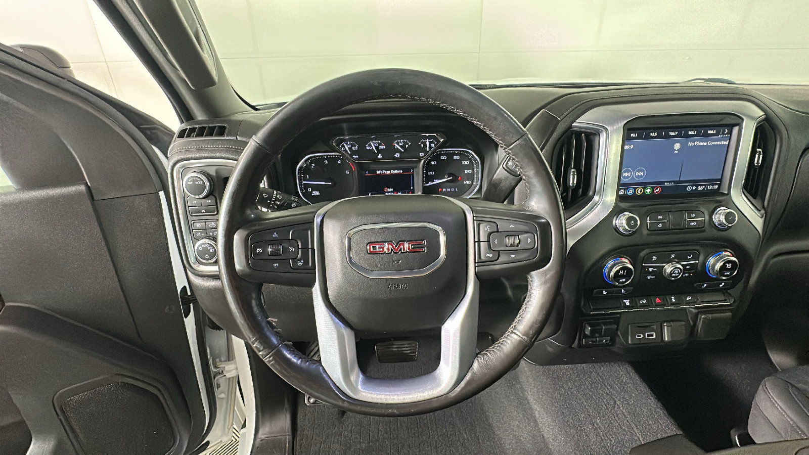 Used 2021 GMC Sierra 2500 SLE w/ SLE Value Package; AWD/4WD image 17