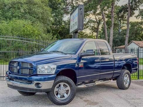 Used 2009 Dodge Ram 2500 Truck SLT w/ Popular Equipment Group AWD/4WD image 1