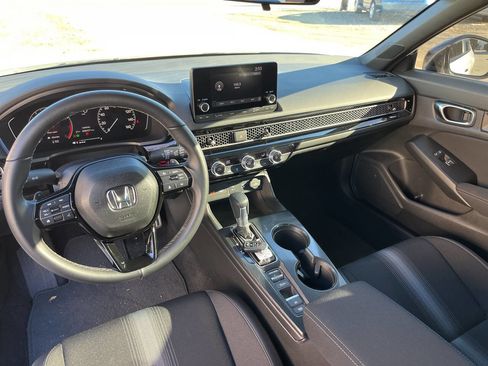 Used 2025 Honda Civic Sport image 12