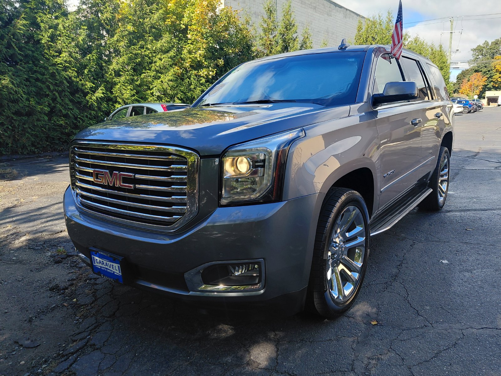 Used 2018 GMC Yukon SLT w/ Premium Edition AWD/4WD image 35