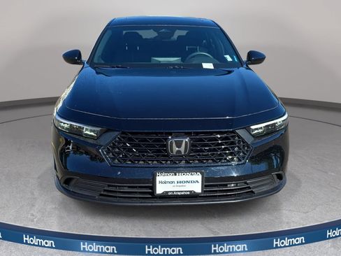 Used 2023 Honda Accord Sport image 3