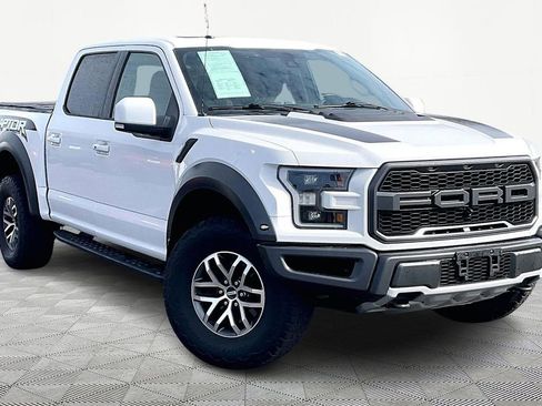 Used 2018 Ford F150 Raptor w/ Equipment Group 802A Luxury image 3