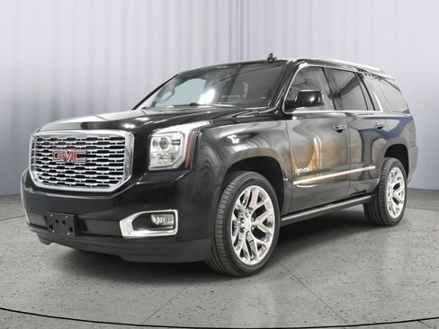 Used 2020 GMC Yukon Denali image 2