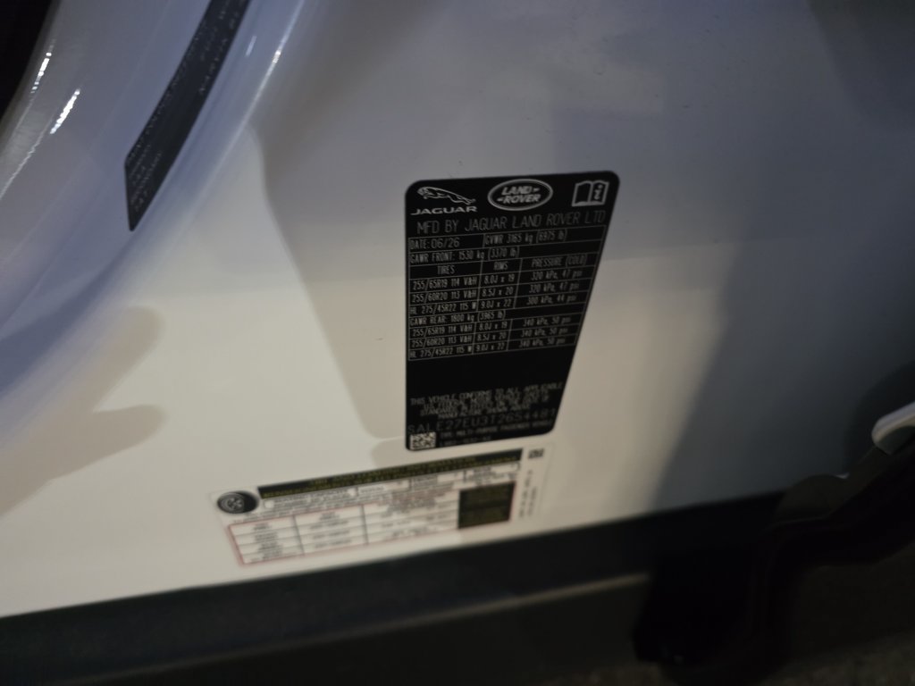 New 2026 Land Rover Defender 110 X-Dynamic SE AWD/4WD image 24