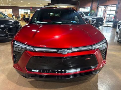 Used 2024 Chevrolet Blazer EV RS image 3