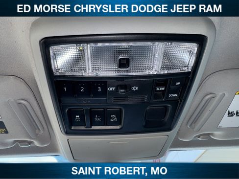 Used 2019 Toyota 4Runner SR5 Premium AWD/4WD image 16