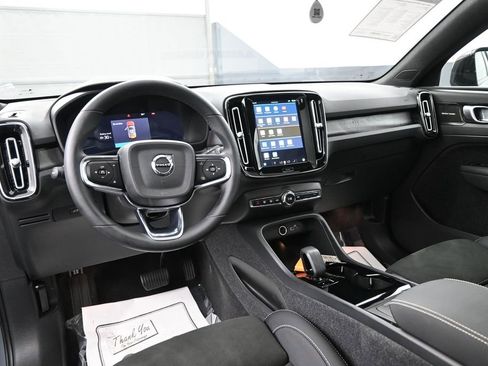 Used 2023 Volvo C40 P8 Recharge Ultimate AWD/4WD image 27