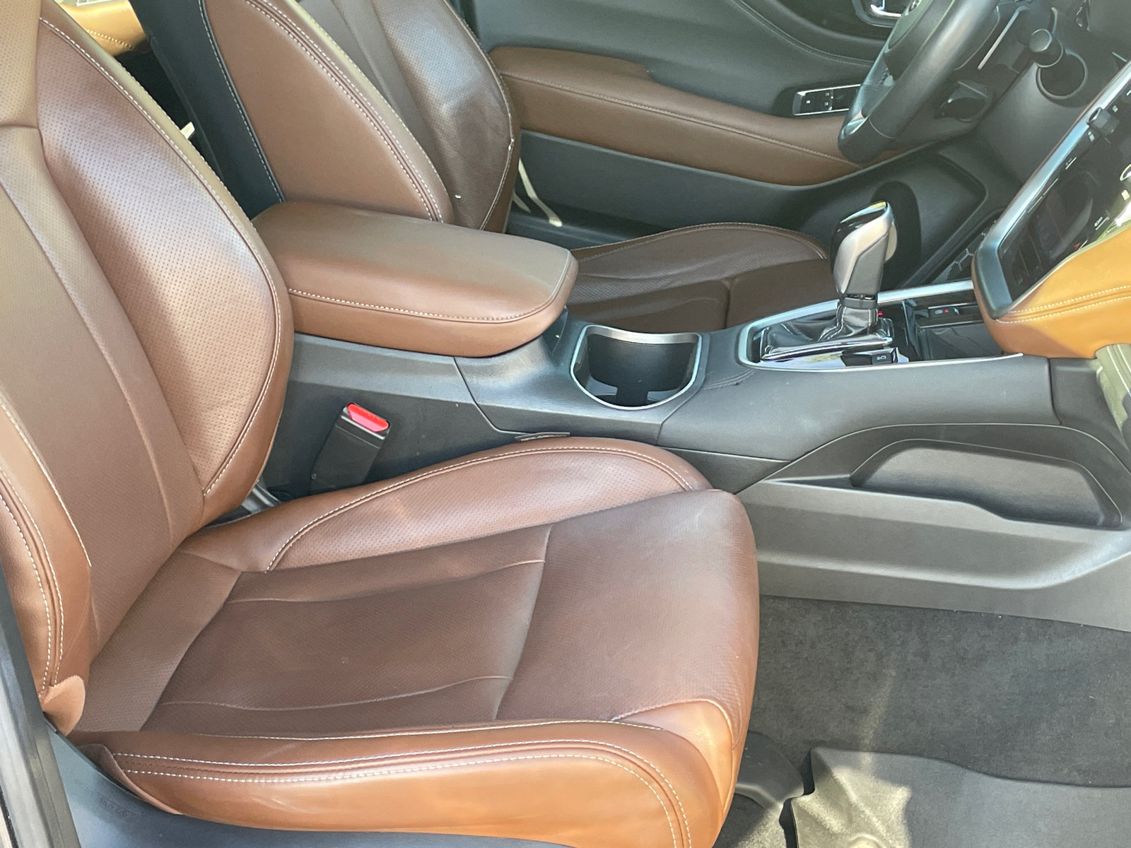 Used 2020 Subaru Outback Touring XT AWD/4WD image 11