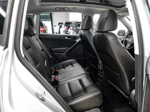 Used 2017 Volkswagen Tiguan Wolfsburg Edition AWD/4WD image 33