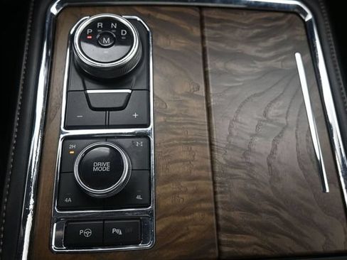 Used 2021 Ford Expedition Max Platinum AWD/4WD image 32