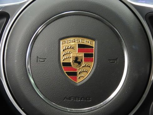 Certified 2023 Porsche Cayenne Coupe AWD/4WD image 20