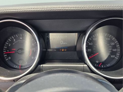 Used 2019 Ford Mustang Coupe RWD image 14