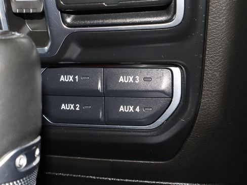 Used 2022 Jeep Wrangler Unlimited Rubicon w/ Trailer Tow Package image 30