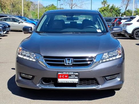 Used 2014 Honda Accord Touring image 2