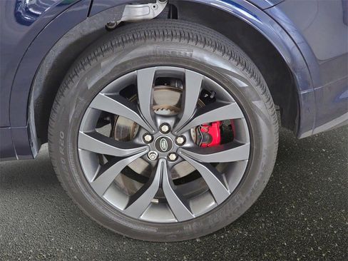 Used 2023 Land Rover Discovery Sport SE R-Dynamic image 31