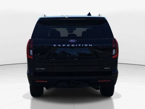Used 2025 Ford Expedition Max Active AWD/4WD image 5