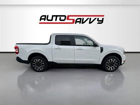 Used 2024 Ford Maverick Lariat image 8