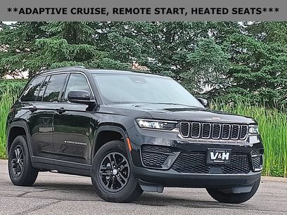 Used 2022 Jeep Grand Cherokee Laredo w/ Luxury Tech Group I
