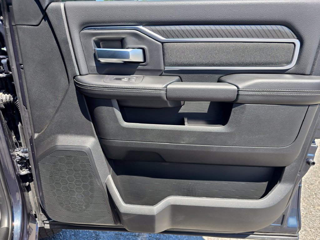 New 2026 RAM 3500 Big Horn AWD/4WD image 37