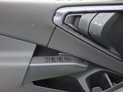 Certified 2025 BMW X3 xDrive30i image 13