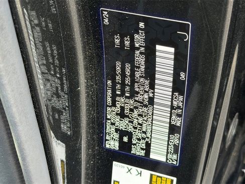 Used 2024 Lexus RZ 300e Premium image 34