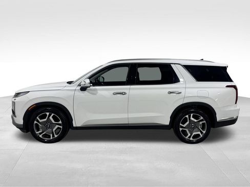 Used 2025 Hyundai Palisade Limited FWD image 14
