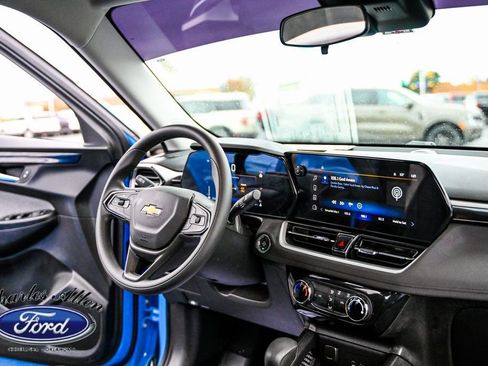 Used 2024 Chevrolet TrailBlazer LT image 15