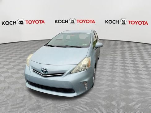Used 2013 Toyota Prius V Three image 6