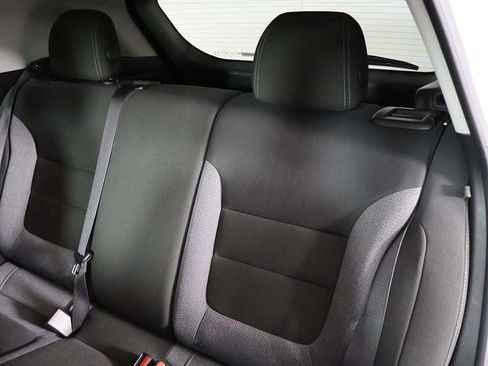 Used 2025 Chevrolet TrailBlazer LT AWD/4WD image 29