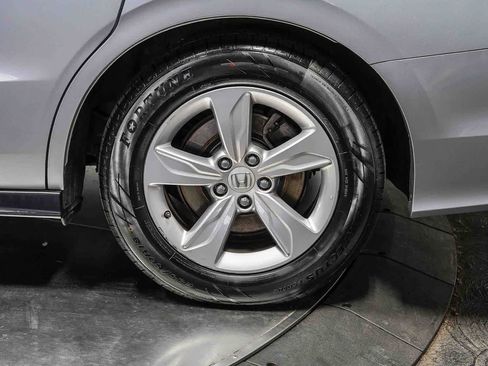Used 2018 Honda Odyssey EX-L image 10