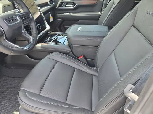 New 2026 GMC Yukon Denali w/ Advanced Technology Package RWD image 17