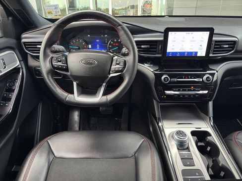 Used 2023 Ford Explorer ST-Line w/ Class IV Trailer Tow Package image 23