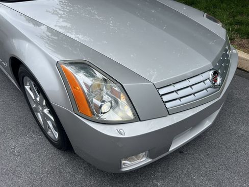 Used 2004 Cadillac XLR RWD image 88