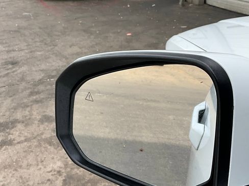 Used 2025 Hyundai Santa Fe SEL image 21