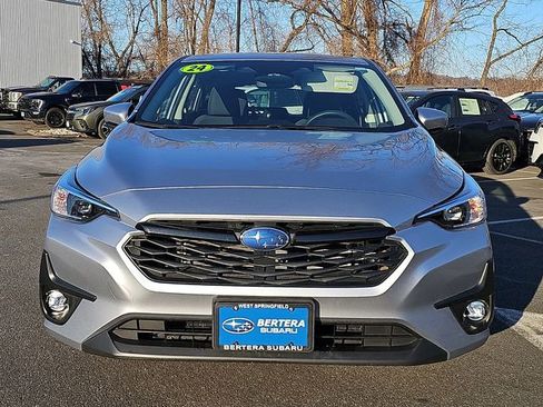 Used 2024 Subaru Impreza 2.0i Sport image 2