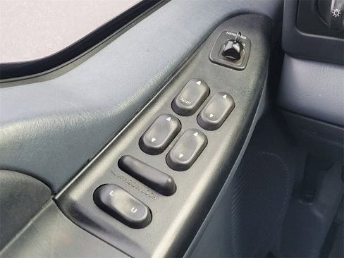 Used 2001 Ford F350 XLT image 22