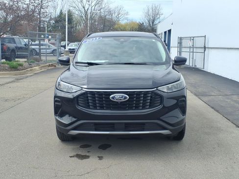 Certified 2023 Ford Escape Active w/ Tech Pack #2 image 2