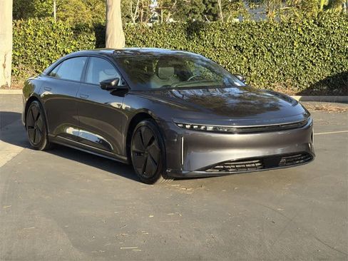 Used 2024 Lucid Air Touring image 8