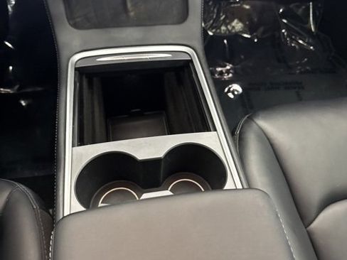 Used 2021 Tesla Model 3 Long Range image 9