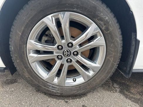 Used 2021 Toyota Sienna AWD image 3