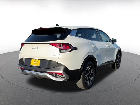 Used 2025 Kia Sportage LX AWD/4WD image 13