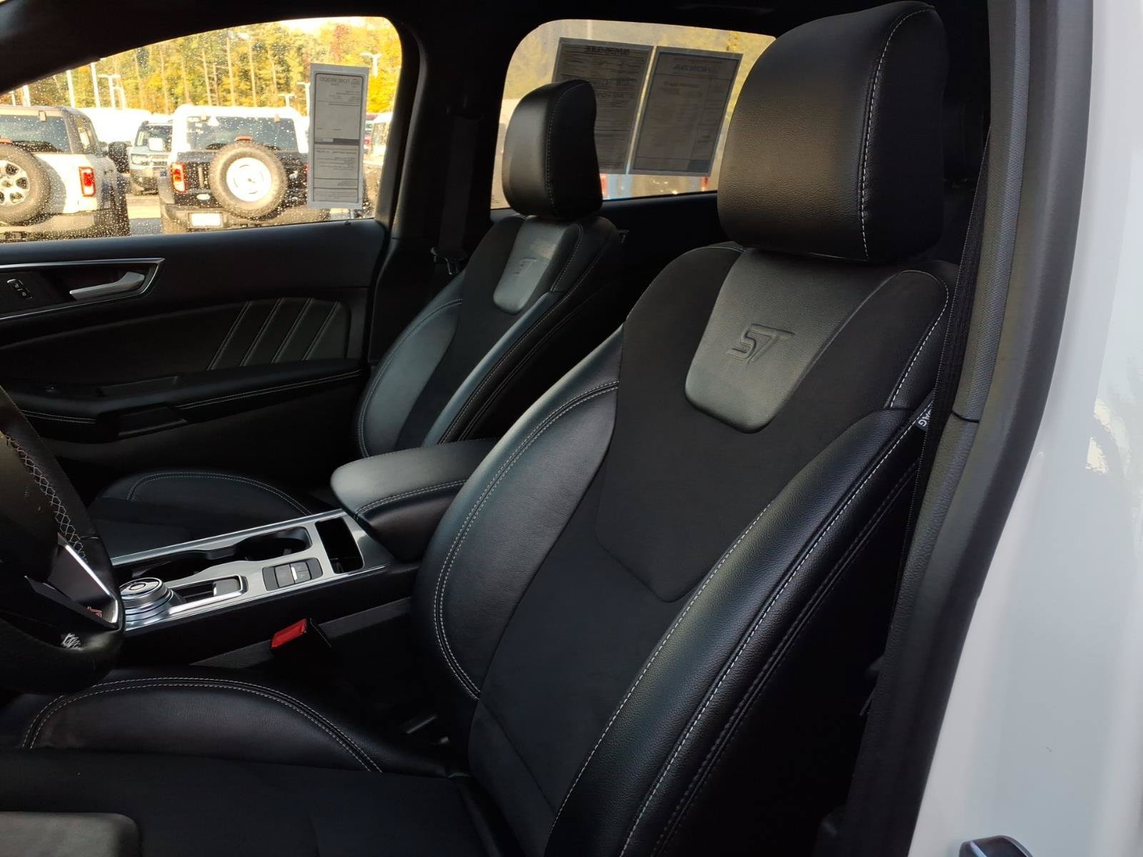 Used 2024 Ford Edge ST w/ Equipment Group 401A AWD/4WD image 16